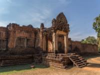 Zweite Tempelanlage aus rotem Sandstein aus 12.Jh - Benteay Samre - Kambodscha